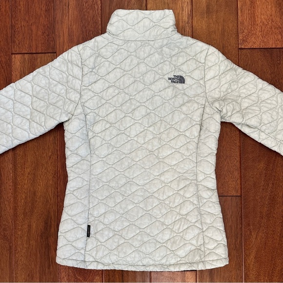 The North Face Womens Thermoball Full Zip Jacket. Size Small. Color Tin … - Picture 4 of 15